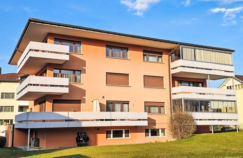 Haag Apartment | Beautiful apartment for 4 people with WIFI, TV, balcony, pets allowed and panoramic view