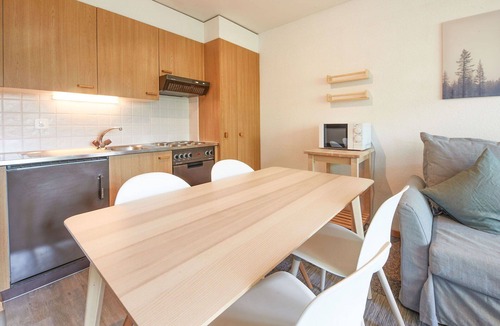 Heremence Apartment | Beautiful apartment for 4 guests with pool, WIFI, TV, balcony and panoramic view
