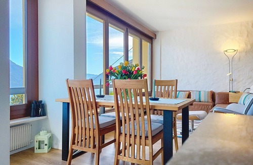 Ronco sopra Ascona Apartment | Beautiful apartment for 4 people with WIFI, TV, balcony, pets allowed and panoramic view