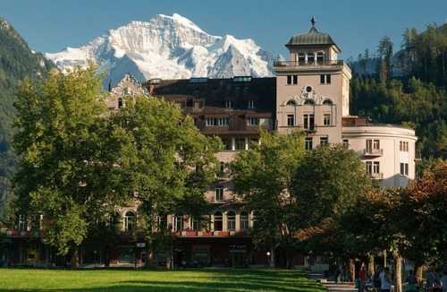 Central Interlaken Apartment | Beautiful apartment for 4 guests with WIFI, TV, balcony and panoramic view