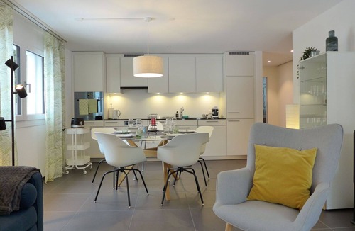 Blausee Apartment | Beautiful apartment for 4 guests with WIFI, TV, terrace and panoramic view