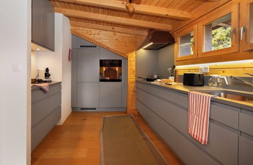 Arveyes Apartment | Beautiful apartment for 4 guests with WIFI, TV and patio