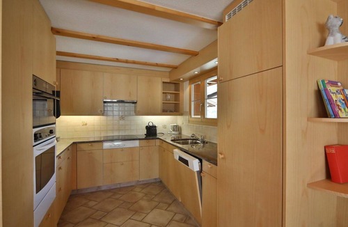 Lenk Apartment | Beautiful apartment for 6 guests with WIFI, TV and balcony