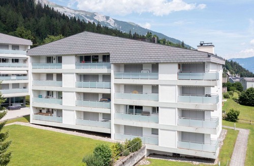Flims Apartment | Beautiful apartment for 7 people with pool, WIFI, TV, balcony and panoramic view