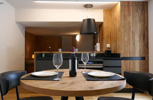 Olivone Apartment | Beautiful apartment for 2 people with WIFI, TV, patio and pets allowed