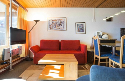 Sion Apartment | Beautiful apartment for 4 people with WIFI, pool, TV, balcony and pets allowed