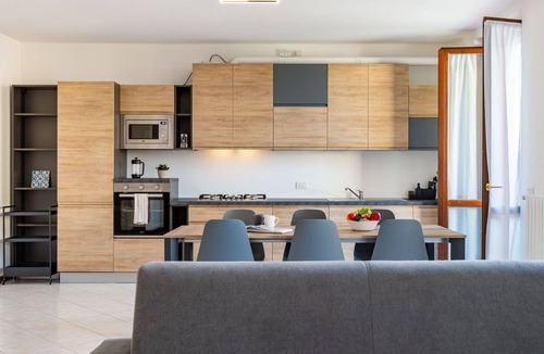 Dervio Apartment | Beautiful apartment for 6 people with WIFI, TV, balcony and pets allowed