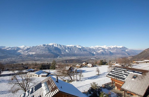 Ollon House | Beautiful private villa for 8 people with WIFI, TV and balcony
