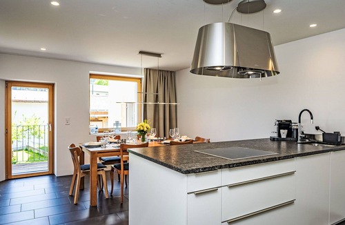 Li Curt House | Beautiful villa for 6 guests with WIFI, TV, patio and pets allowed