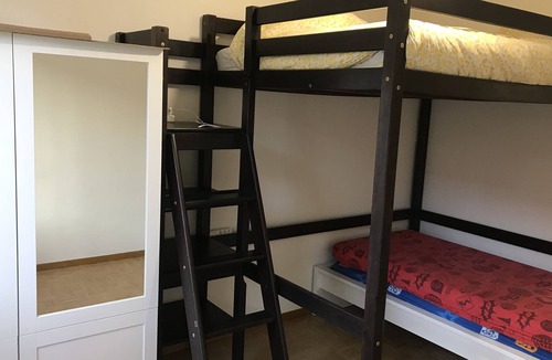 Bernex Bed & Breakfast | bed room 13m2, 4 beds: Geneva GVA Bernex (tramway 14)