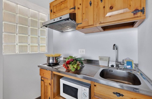 Campi Apartment | Bellevue Modern Apartment 4, Tremosine, Italy