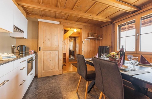 Schwenden Apartment | Berg Herz Grimmialp (Schwenden) Appartement/Fewo, Dusche oder Bad, WC by Interhome