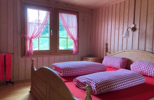 Gimmelwald House | Berggasthaus Tschingelhorn - only accessible on foot (2 hour hike)