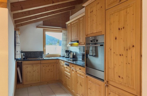 Klosters-Serneus Apartment | Bergparadies im Laub B5 Appartement/Fewo, Dusche oder Bad, WC 3½-Zimmerwohnung by Interhome