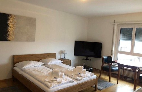 District 8 Apartment | Big studio city center - Marble 5