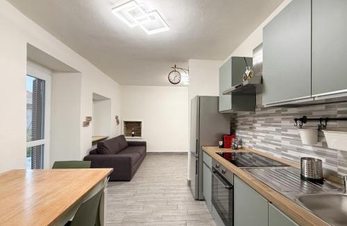 Oleggio Castello Apartment | Bilocale con Giardino a due passi dal Lago