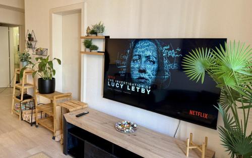 Lausanne Center Apartment | Bistro Walk Apartment