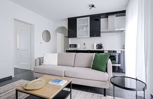 Seefeld Apartment | Blueground | Seefeld, elev, balcony, 3 min to lake
