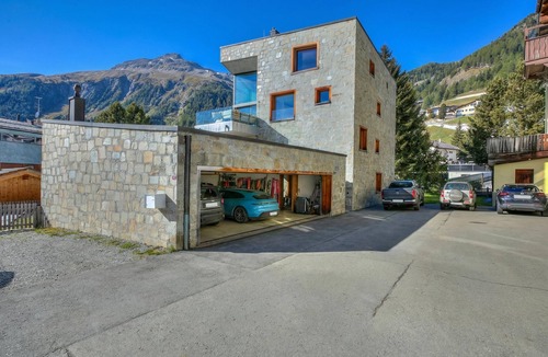 Samedan Villa | Boutique Chalet Moritz for 12 with Sauna, Samedan, Switzerland