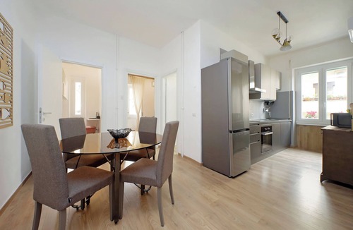 Gianicolense Apartment | Brand new central apartment! Family sized-2 bedrooms