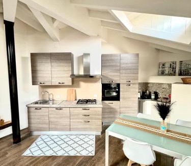 Sant'Eufemia Apartment | BRIDGE Apt Brescia - Netflix - wifi