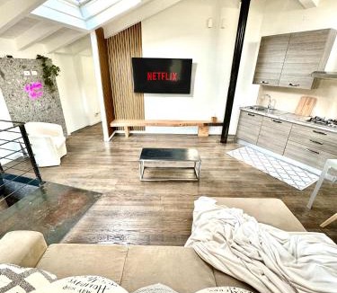 Sant'Eufemia Apartment | BRIDGE Apt Brescia - Netflix - wifi