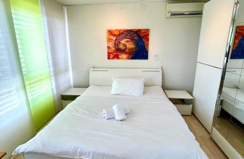 Glattbrugg Apartment | Bright, AC Apartment Near Airport and City Center