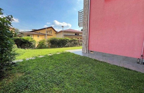 Vertova Apartment | Bright three-room apartment with garden