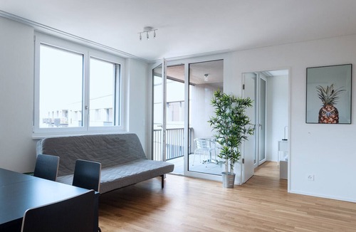 Basel City Centre Apartment | BS Owl IV - Messe HITrental Apartment