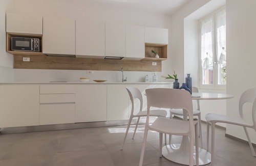 Lierna Apartment | Cà Magnolia Appartamento 1 by Varenna Holidays
