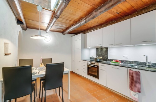Intragna Ski Chalet | Ca dal 1785 Centovalli with Balcony and Parking, Intragna, Switzerland