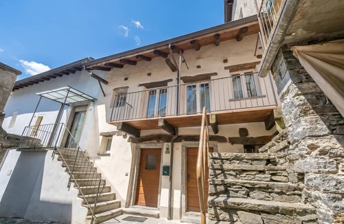 Intragna Ski Chalet | Ca dal 1785 Centovalli with Balcony and Parking, Intragna, Switzerland