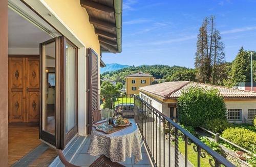Losone House | Casa Ana 2 with Garden & Parking for 5, Losone, Switzerland