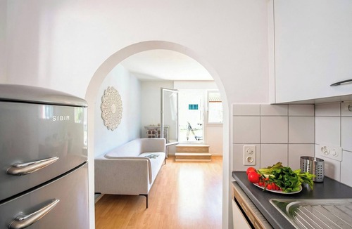 Losone House | Casa Carolina 2 Losone 3BR with Private Garden, Losone, Switzerland