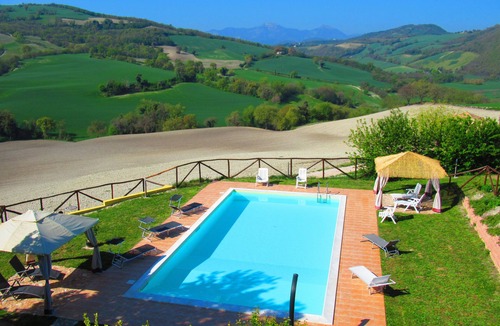Arcevia Apartment | Casa dei Sogni d'Oro - Appart. San Pietro with pool 12x6m-panoramic view