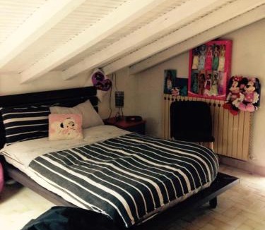 Villaggio degli Sposi Apartment | Casa Dori x 6 persone 3 camere, 2 bagni, cucina, a Bergamo pochi minuti dall' aeroporto di Bergamo "Caravaggio"