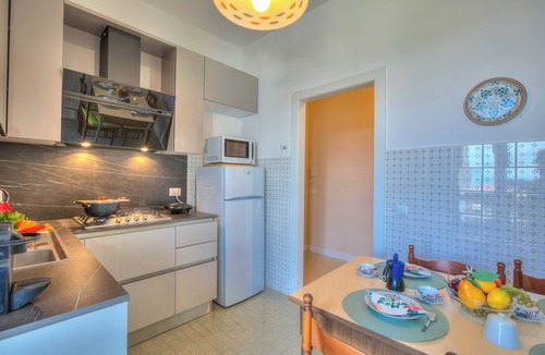 Desenzano del Garda Apartment | Casa Ferrari Lake View in Desenzano, Desenzano Del Garda, Italy