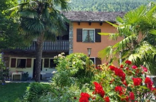 Semione House | Casa Giardino Grande by Interhome