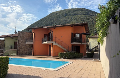 Tavernola Apartment | Casa Lago – Luxury holiday home with pool & panoramic view over Lake Iseo ★