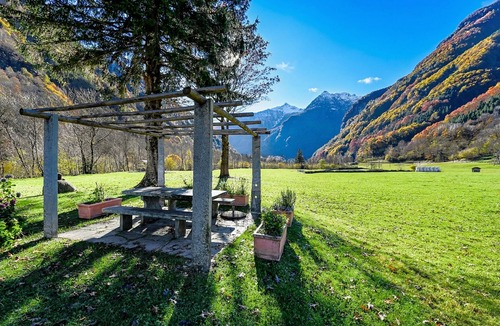 Gerra Verzasca Ski Chalet | Casa Mima 2 Gerra Verzasca for 6, Gerra Verzasca, Switzerland
