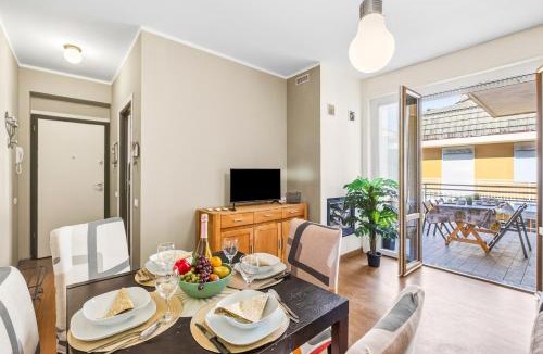 Nebbiuno Apartment | Casa Mirella quiet 2BR with View, Balcony and AC - Happy Rentals