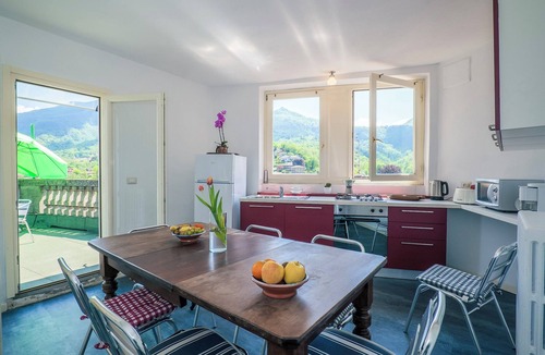 Castello House | Casa Terra a Cielo by Lago Reisen