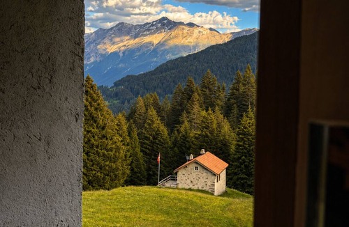 Blenio Cabin | Casa Vista Adula – Peaceful Alpine Chalet with Panoramic Mountain Views