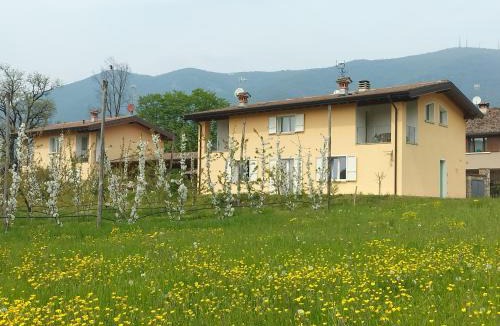 Villanuova sul Clisi Apartment | CASCINA LEGNAGO trilocale a 6 chilometri da SALO'