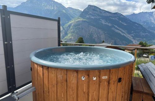 Saxon Bed & Breakfast | Chalet 10 personnes Les Louettes à Sapinhaut