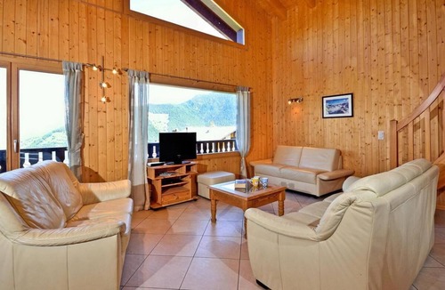 Riddes Ski Chalet | Chalet, 150m from resort center, sauna, terrace, balcony, fireplace or stove, parking, tv, 250m²