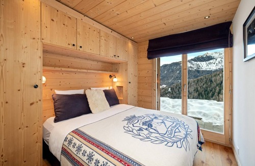 Riddes Ski Chalet | Chalet 18 îles | Luxury chalet With Sauna | La Tzoumaz