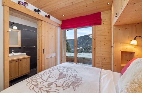 Riddes Ski Chalet | Chalet 18 îles | Luxury chalet With Sauna | La Tzoumaz
