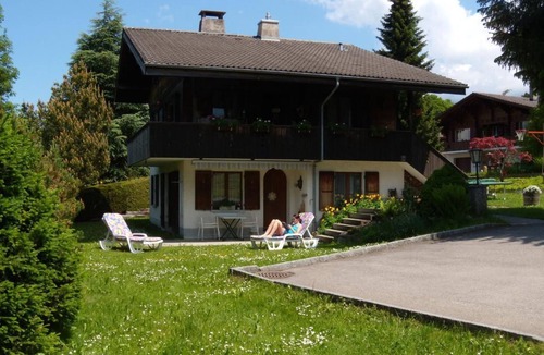 Aeschi bei Spiez Ski Chalet | Chalet "Akalei" with mountain view