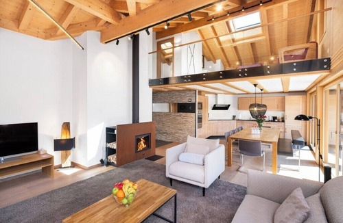 Grindelwald Ski Chalet | Chalet Alia is a beautiful, large single family home